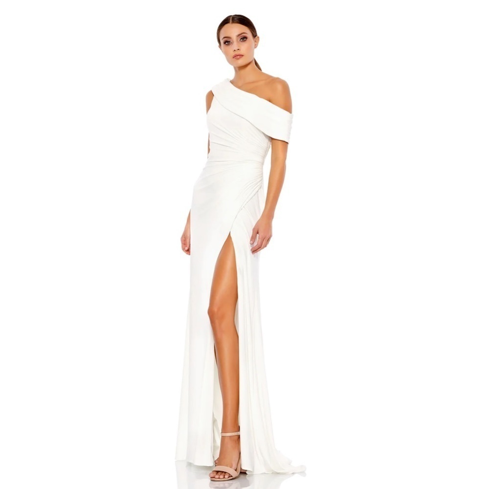 Mac Duggal 26517 One Shoulder Ruched Jersey Gown In White Size 6